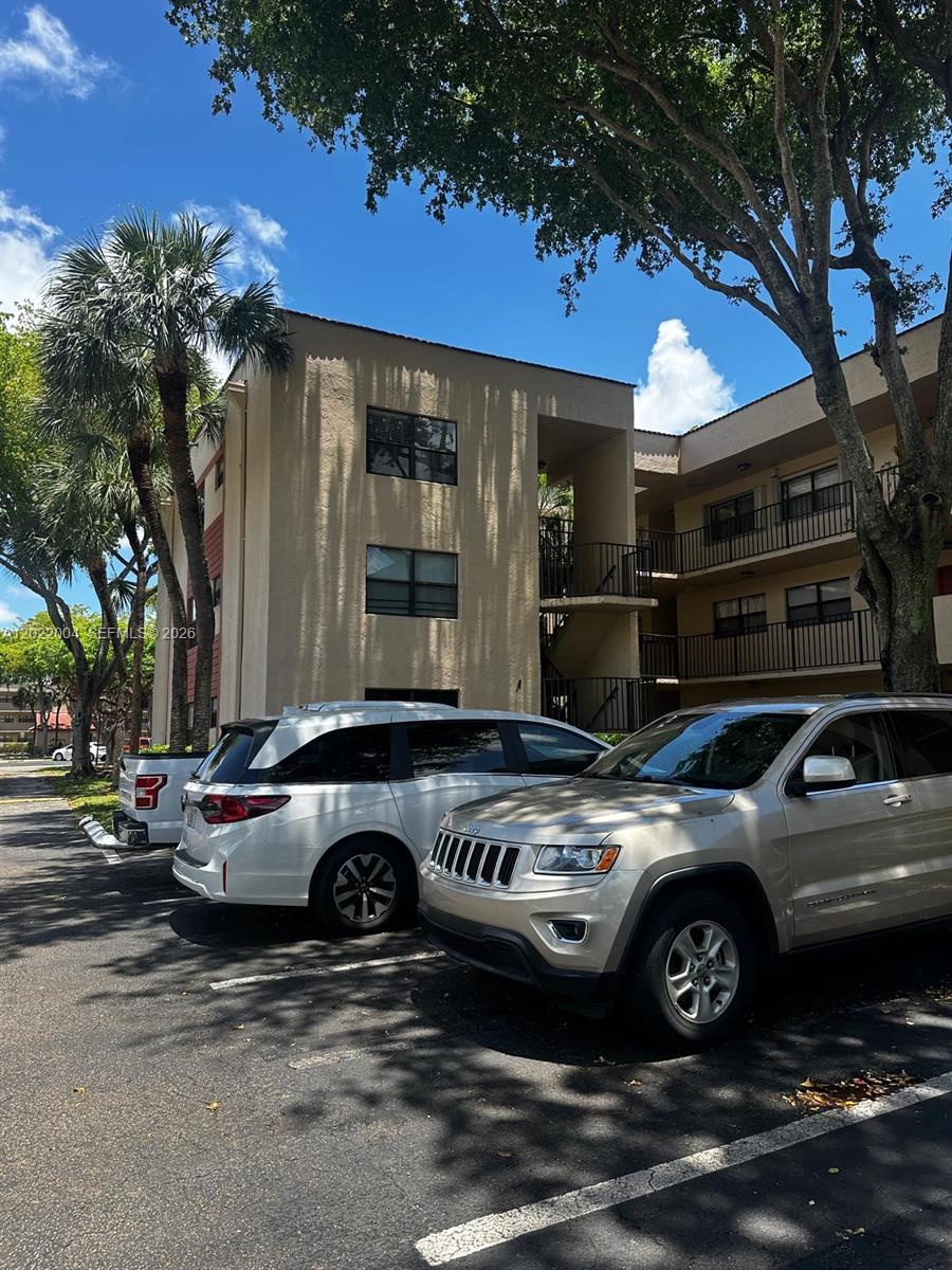 MIRAMAR CLUB CONDOMINIUM - Residential