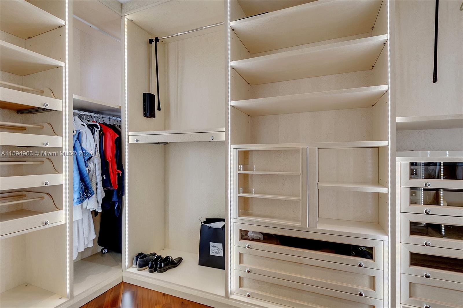 BAL HARBOUR NORTH SOUTH C - Residential