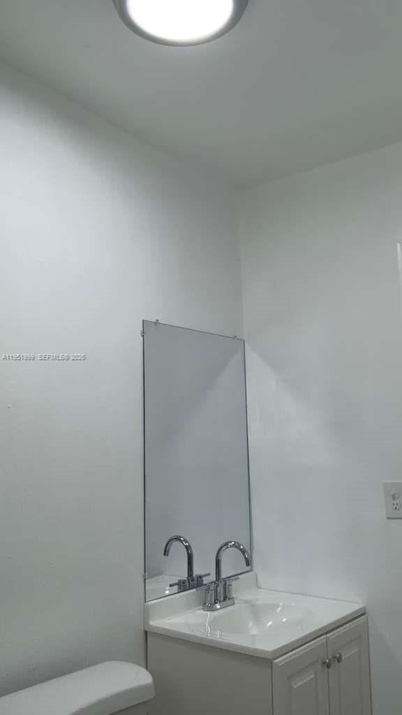 LESLIE ESTATES SEC 2 - Residential Lease