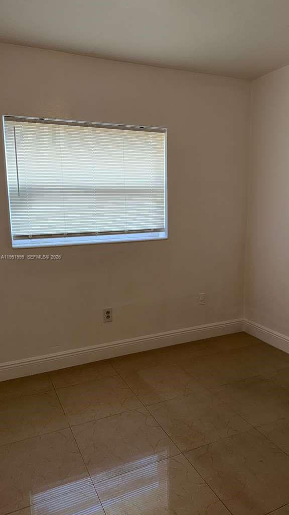 LESLIE ESTATES SEC 2 - Residential Lease