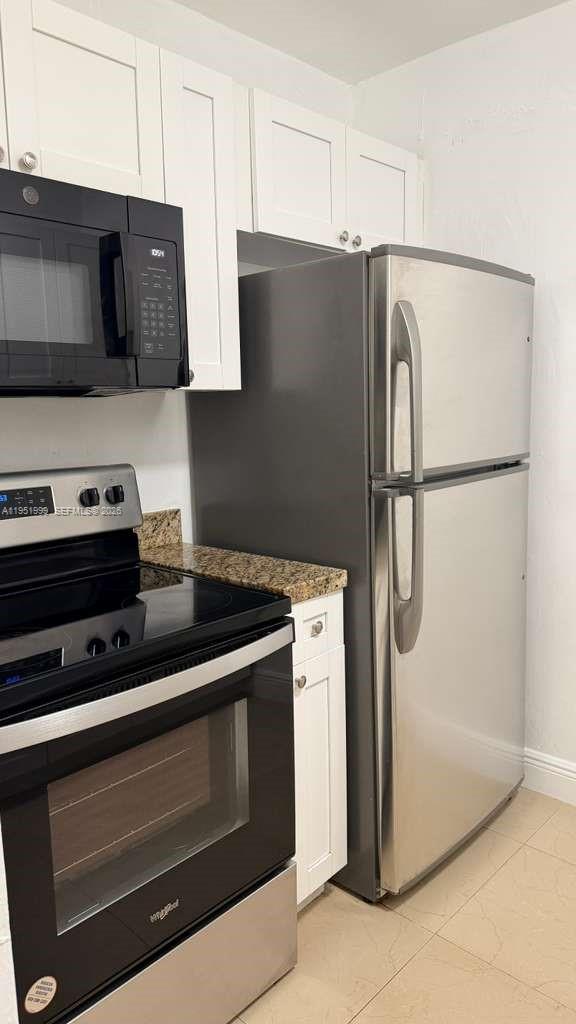 LESLIE ESTATES SEC 2 - Residential Lease