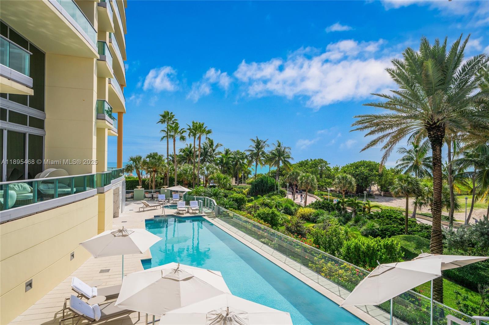 IL VILLAGGIO ON SOUTH BEA - Residential