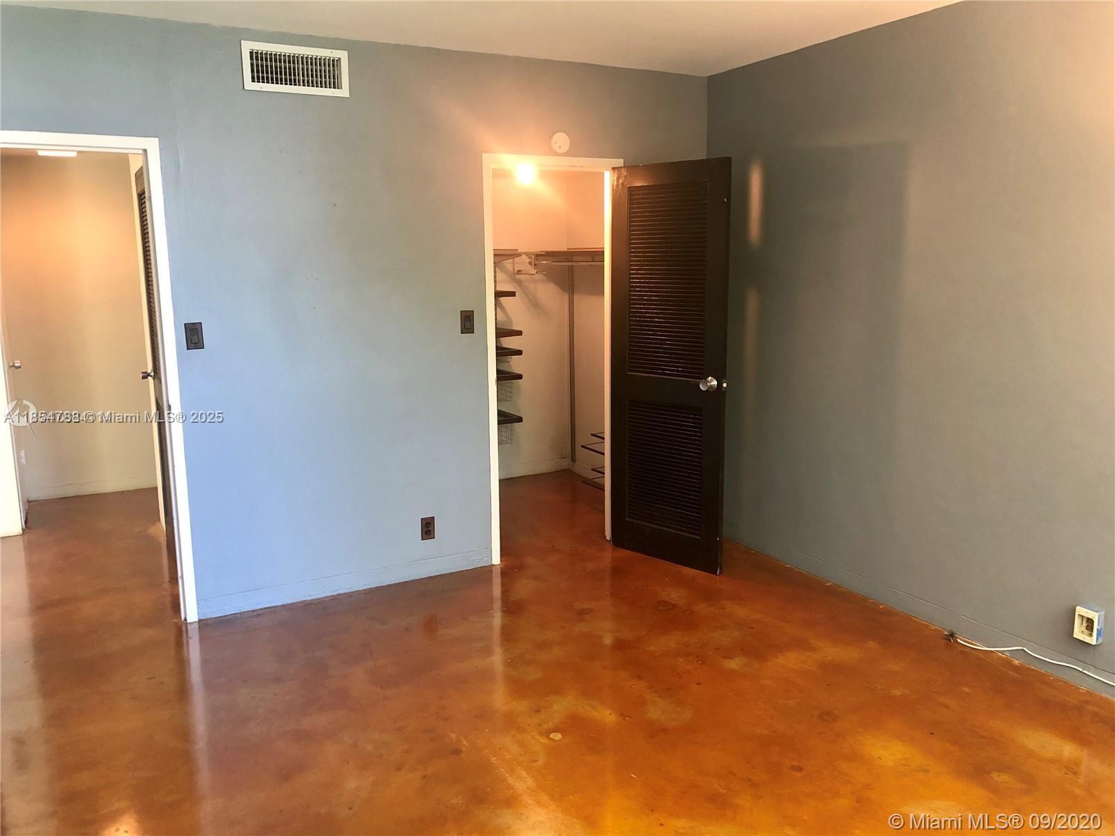 3301 NE 5th Ave 204