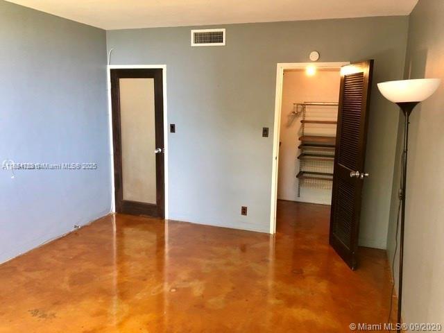 3301 NE 5th Ave 204