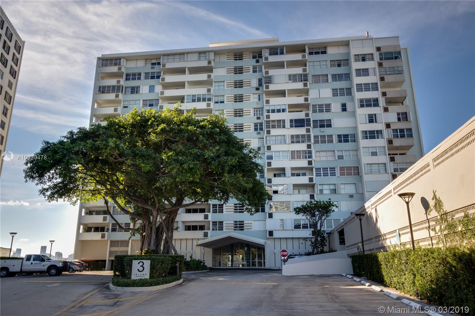 Belle Isle Apt Corp - Residential Lease