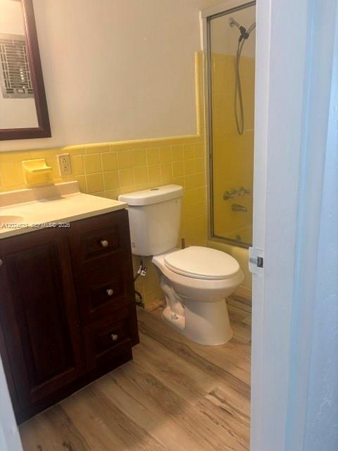 PASADENA GARDEN APARTMENT - Residential Lease