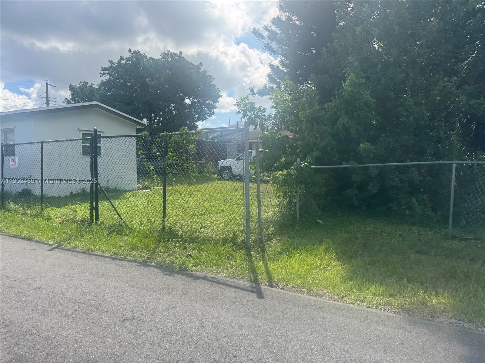 LINCOLN PARK CORR PLAT - Residential