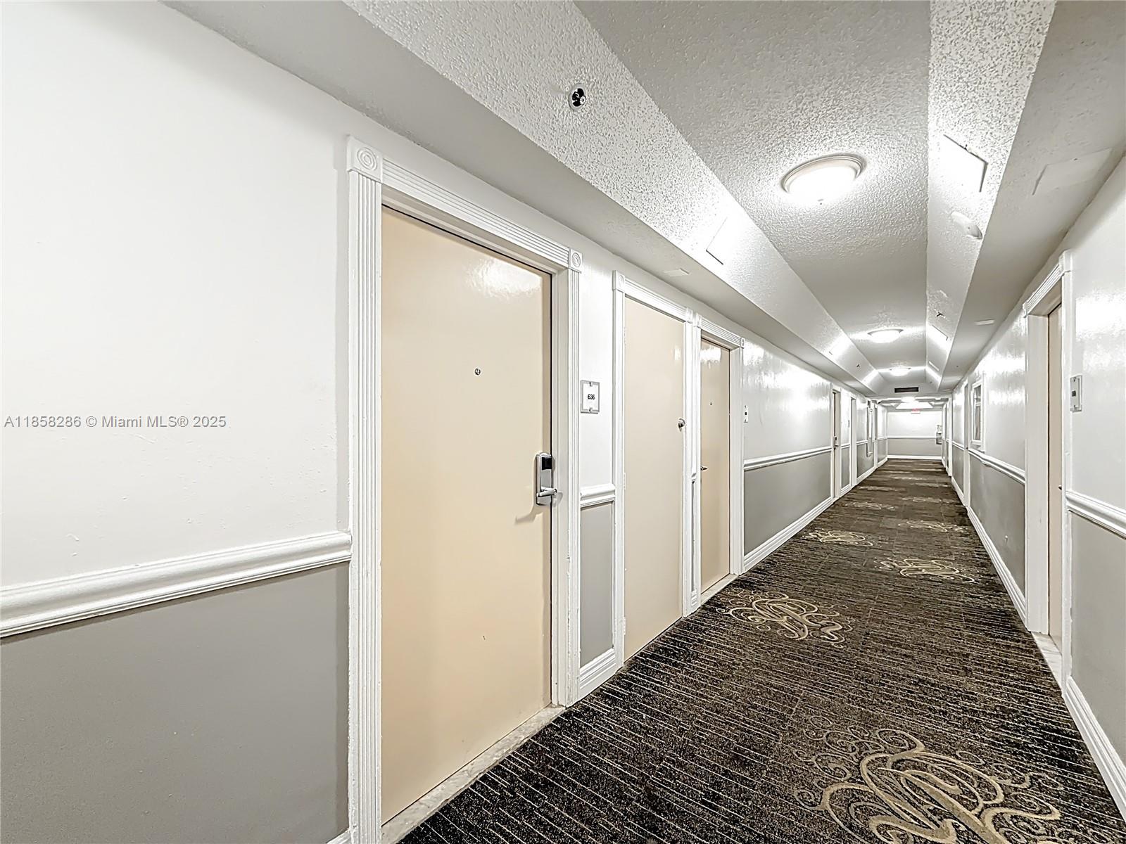 THE AVENTURA BEACH CLUB C - Residential Lease