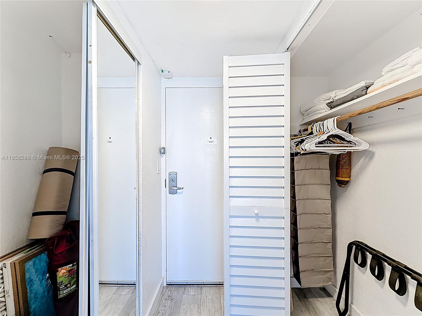 THE AVENTURA BEACH CLUB C - Residential Lease