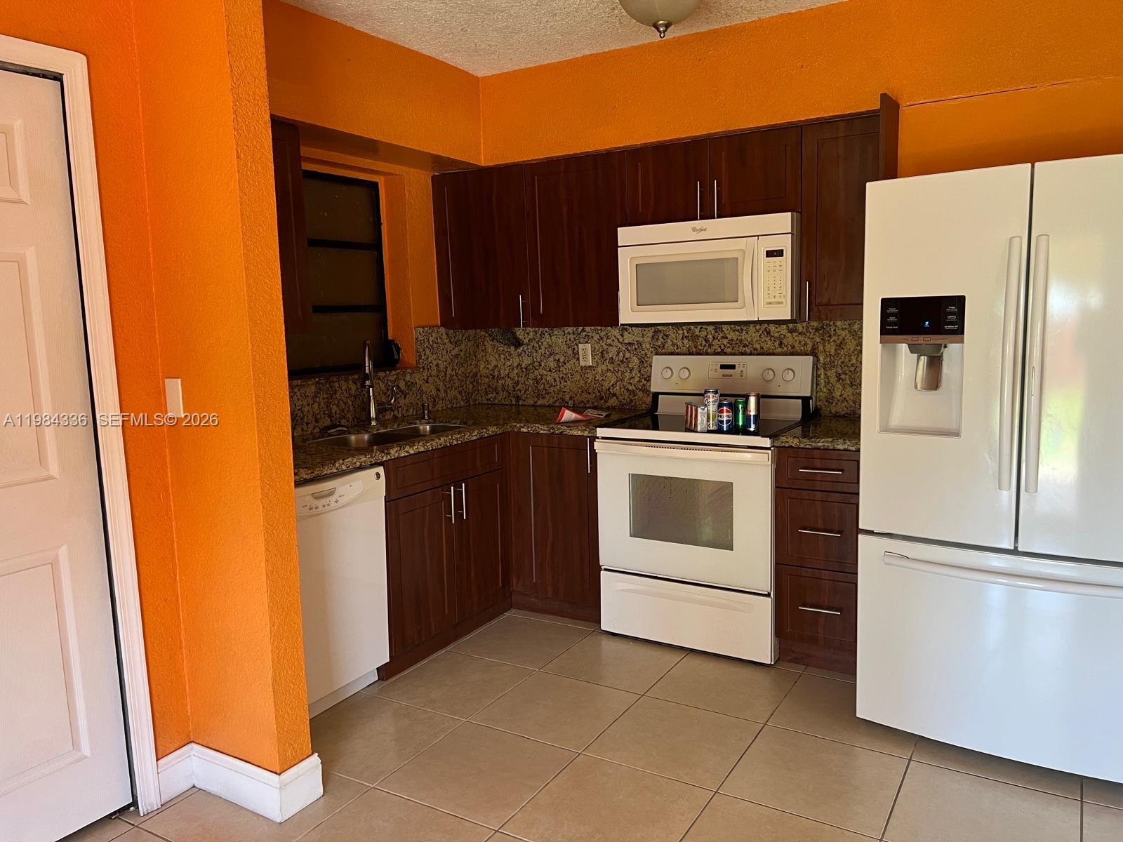 SOUTH MIAMI HEIGHTS ADDN - Residential Lease