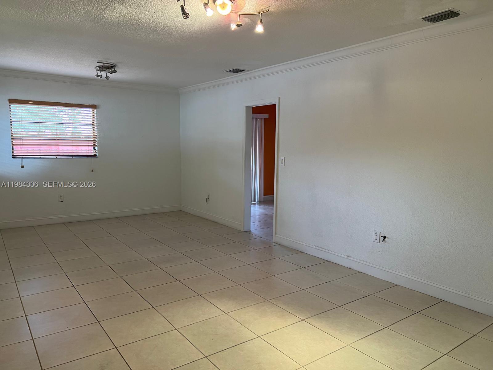 SOUTH MIAMI HEIGHTS ADDN - Residential Lease