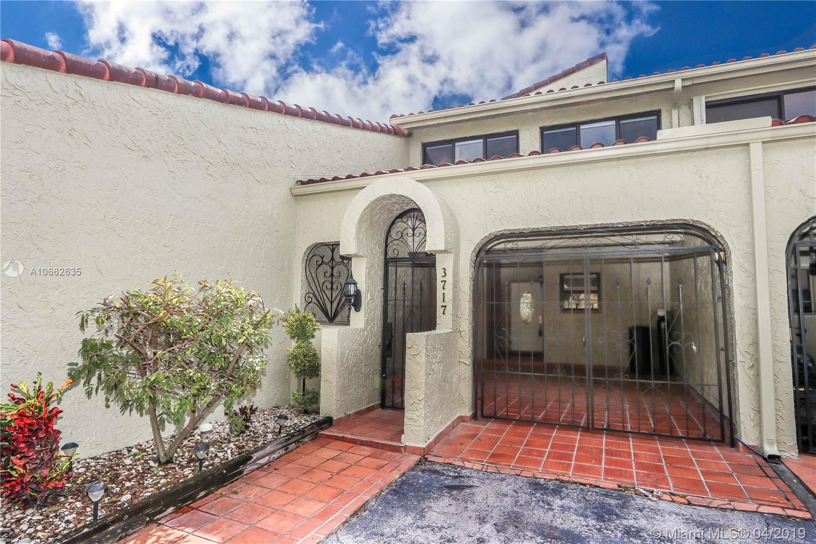 COSTA DEL SOL CONDO NO 3 - Residential