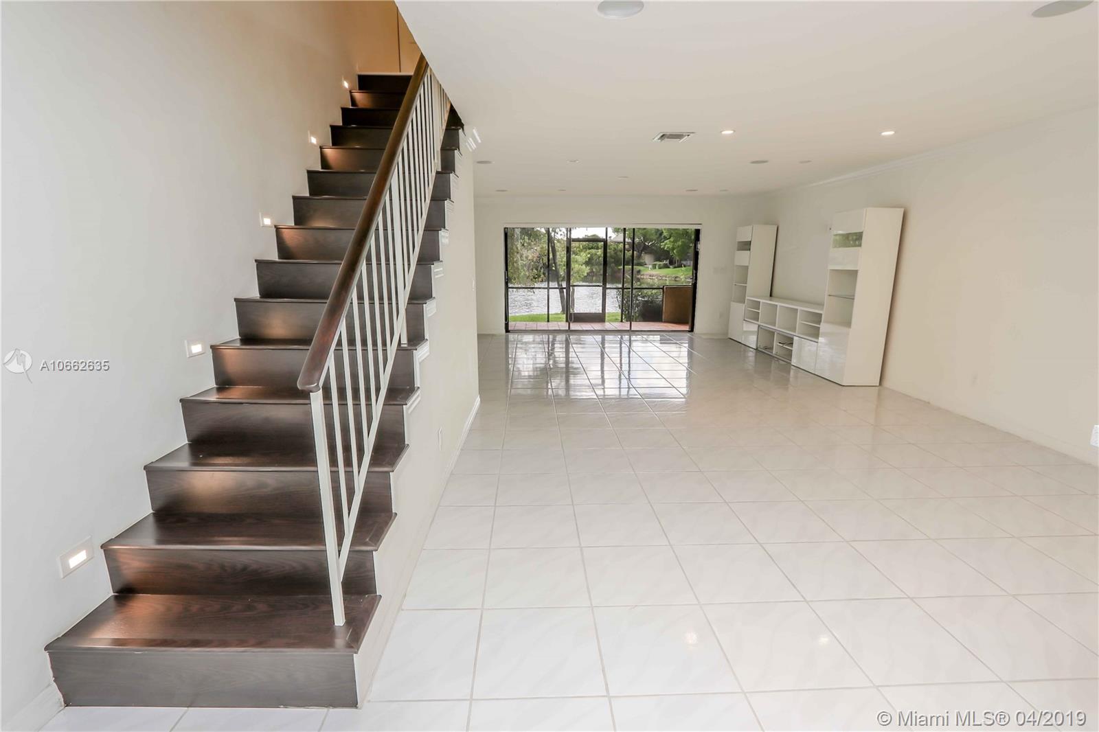 COSTA DEL SOL CONDO NO 3 - Residential