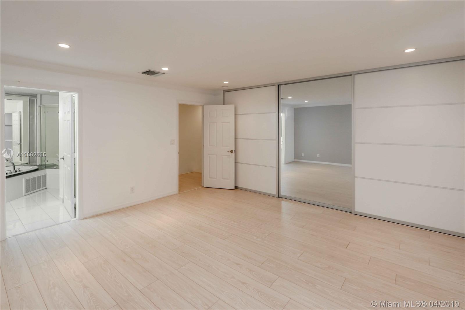 COSTA DEL SOL CONDO NO 3 - Residential