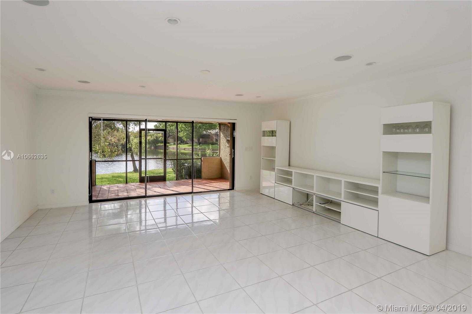 COSTA DEL SOL CONDO NO 3 - Residential