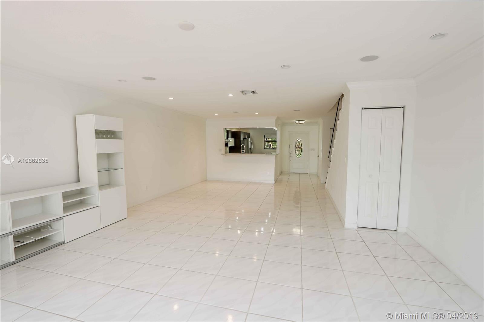 COSTA DEL SOL CONDO NO 3 - Residential