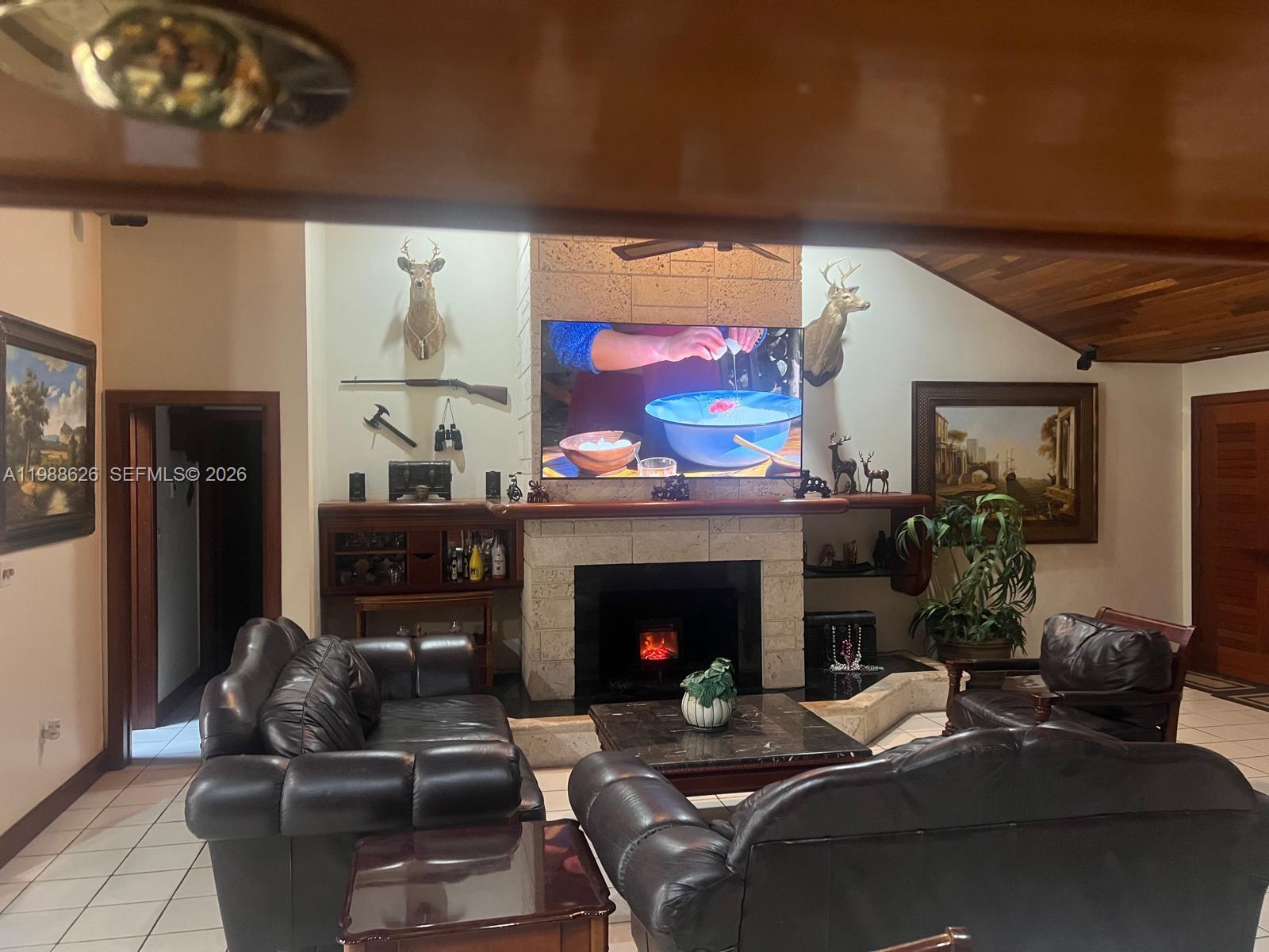 HIDEAWAY PINES SEC 1 - Residential