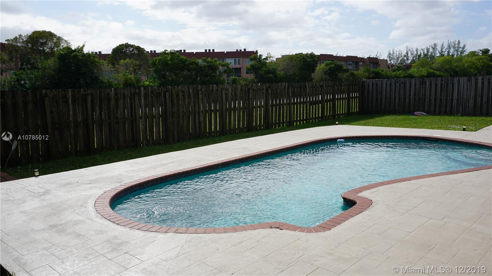 WELLEBY UNIT 8 - Residential