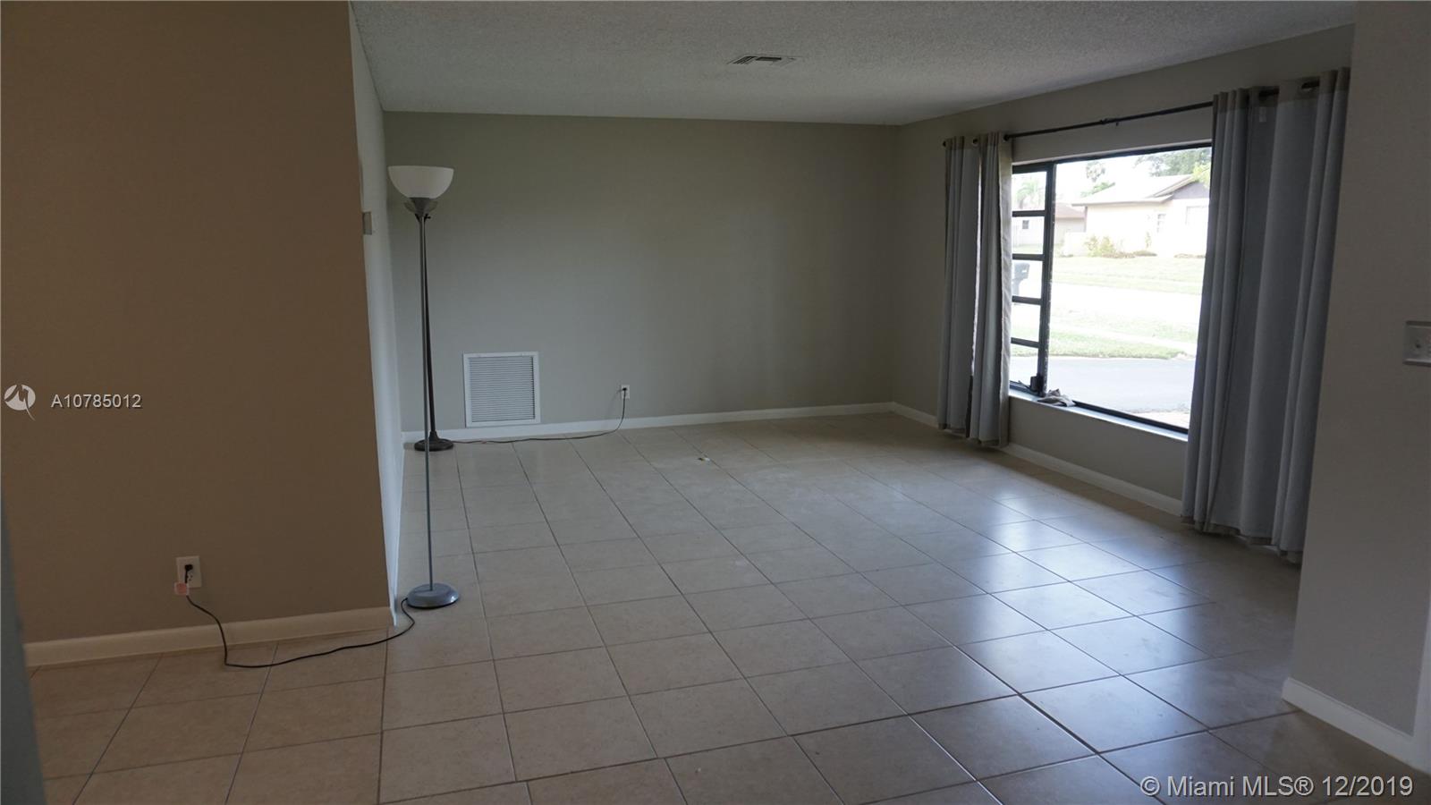 WELLEBY UNIT 8 - Residential