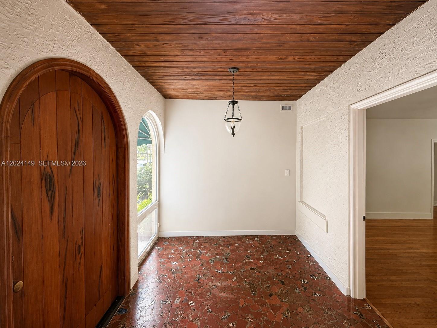 CORAL GABLES SEC B - Residential Lease
