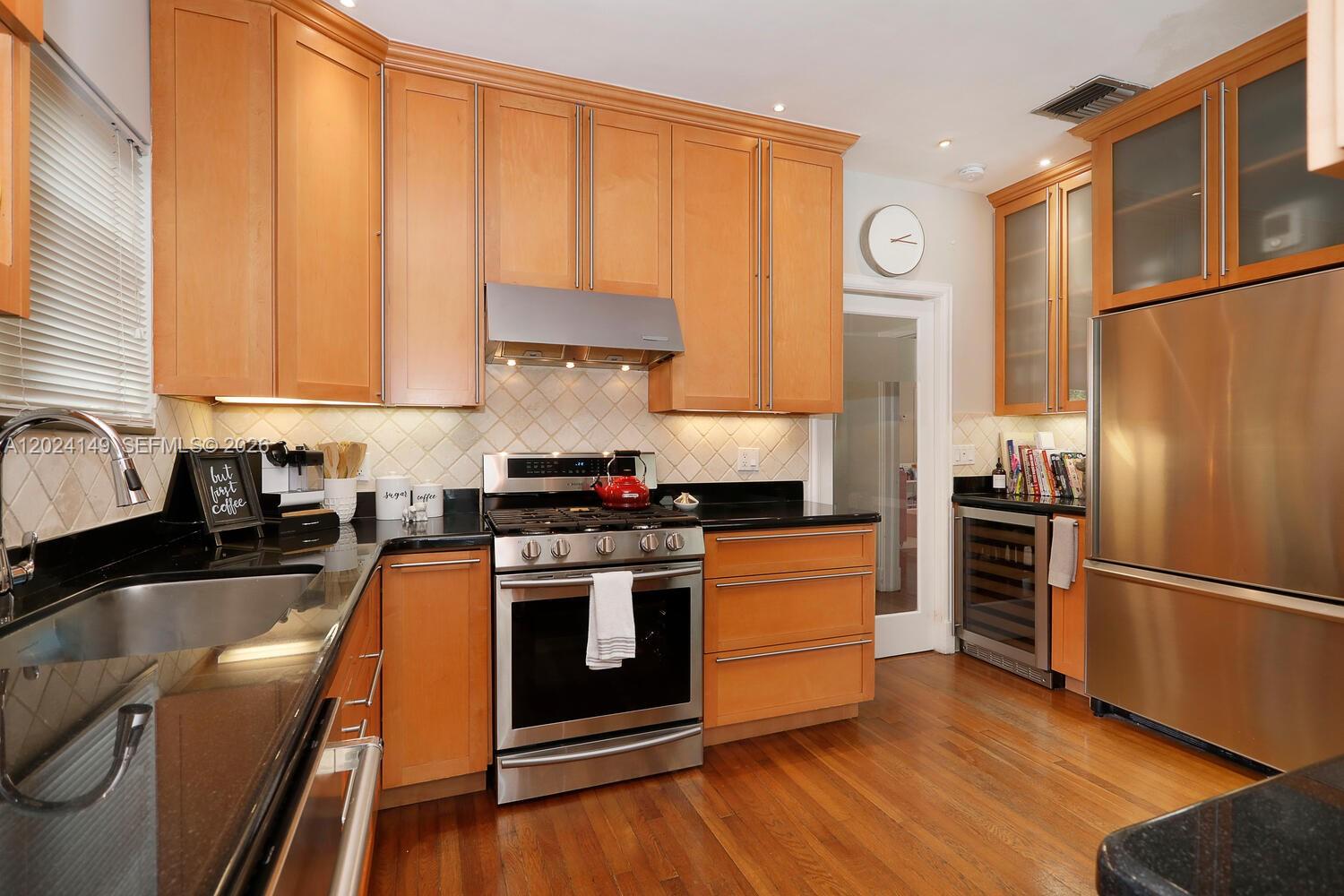 CORAL GABLES SEC B - Residential Lease