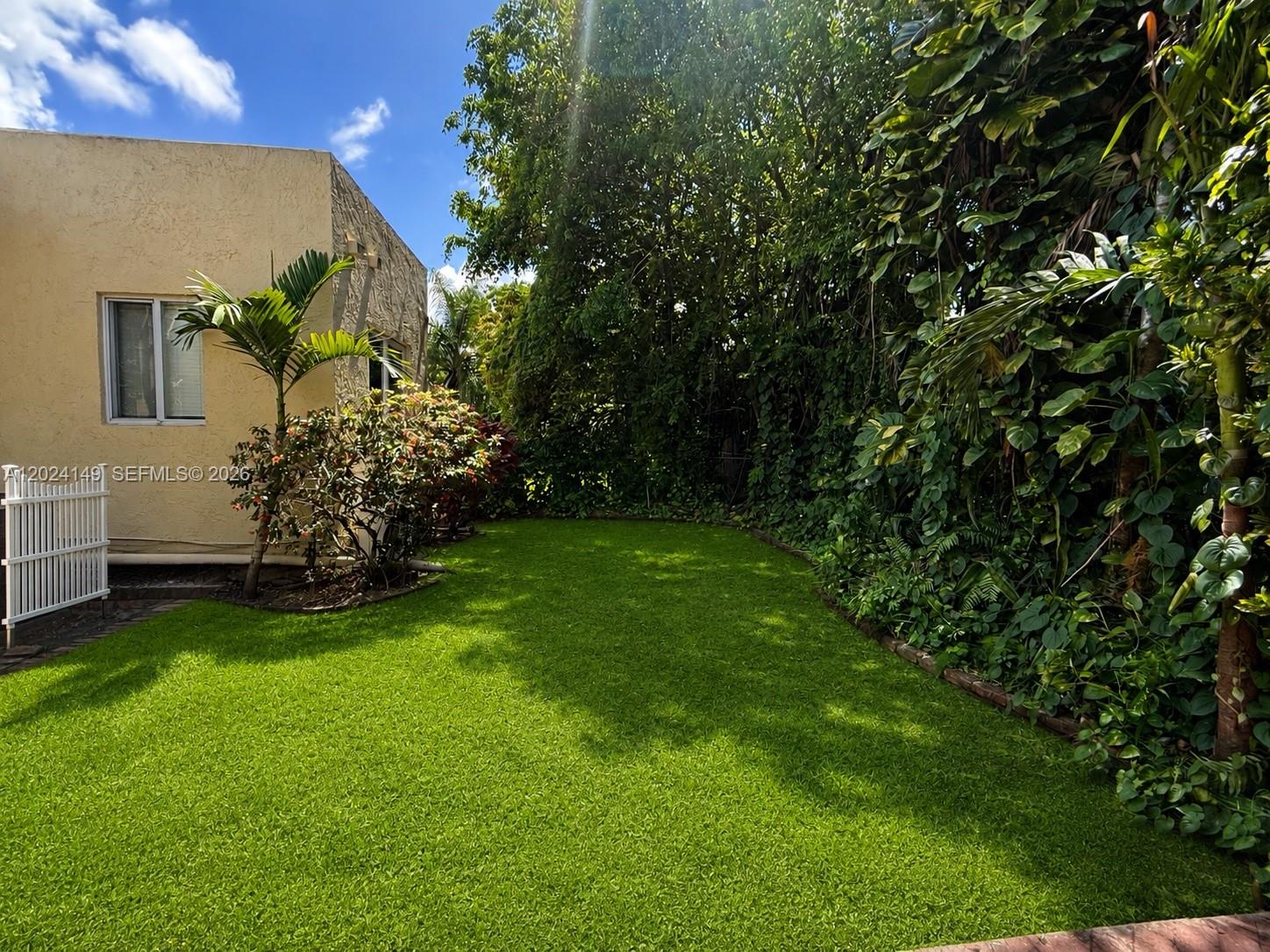 CORAL GABLES SEC B - Residential Lease