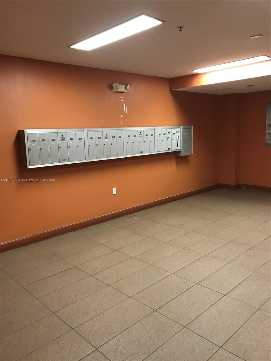 SUNSHINE MIAMI CONDO - Residential