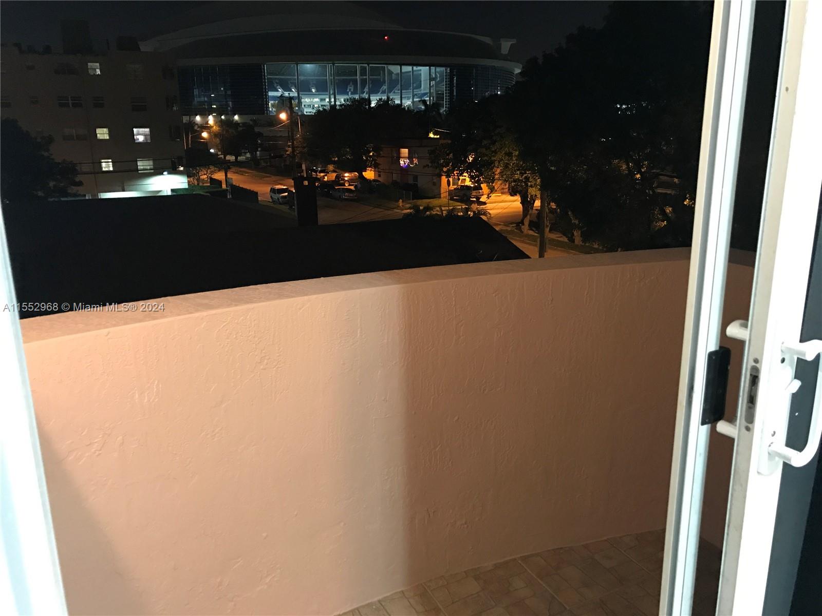 SUNSHINE MIAMI CONDO - Residential