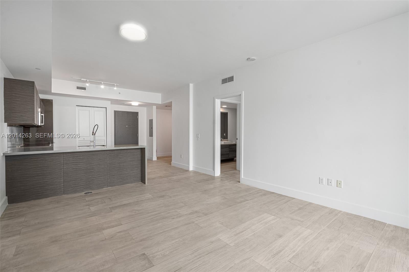 1080 Brickell Ave 2606