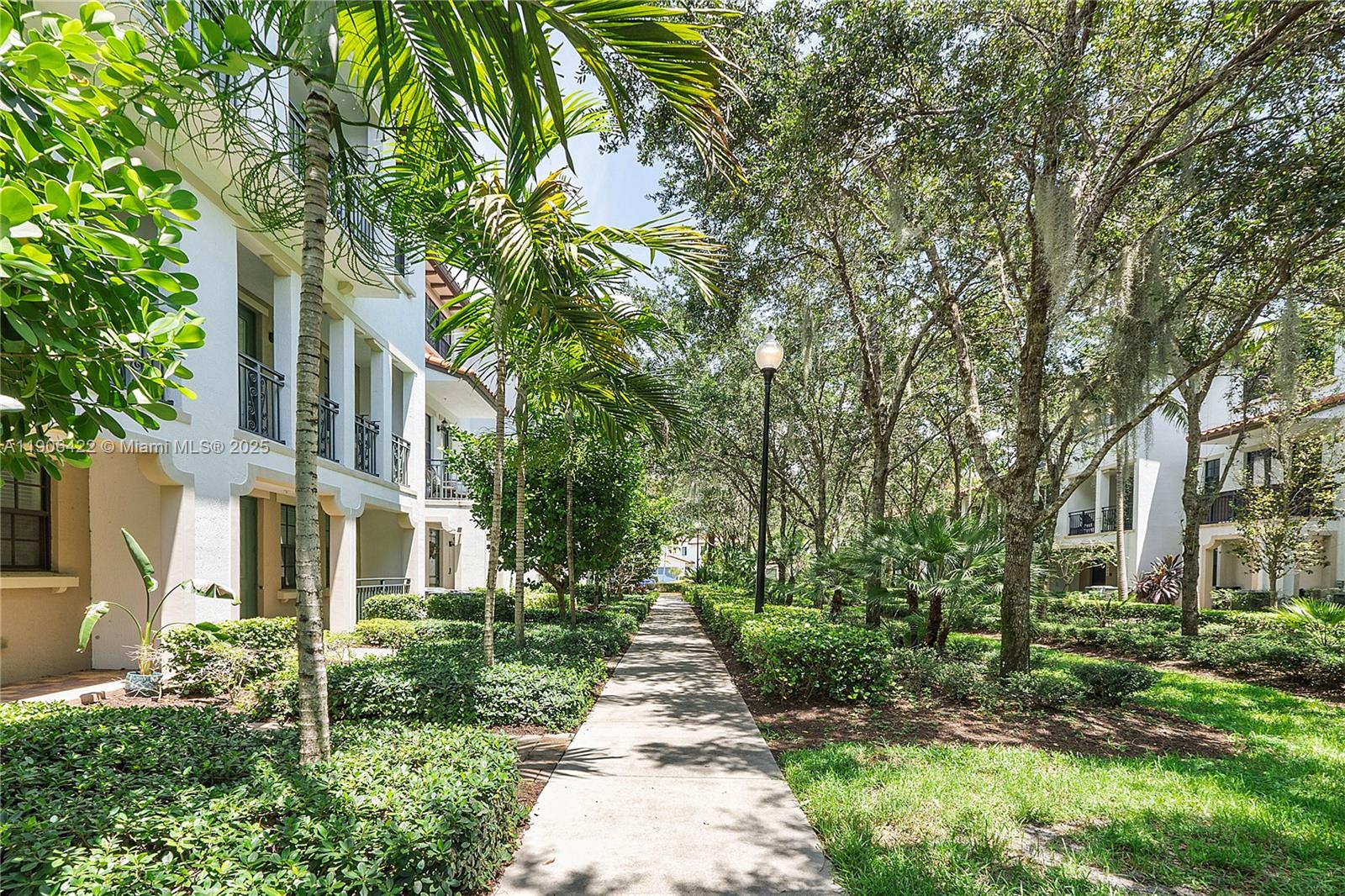 PEMBROKE LAKES SOUTH - Residential Lease