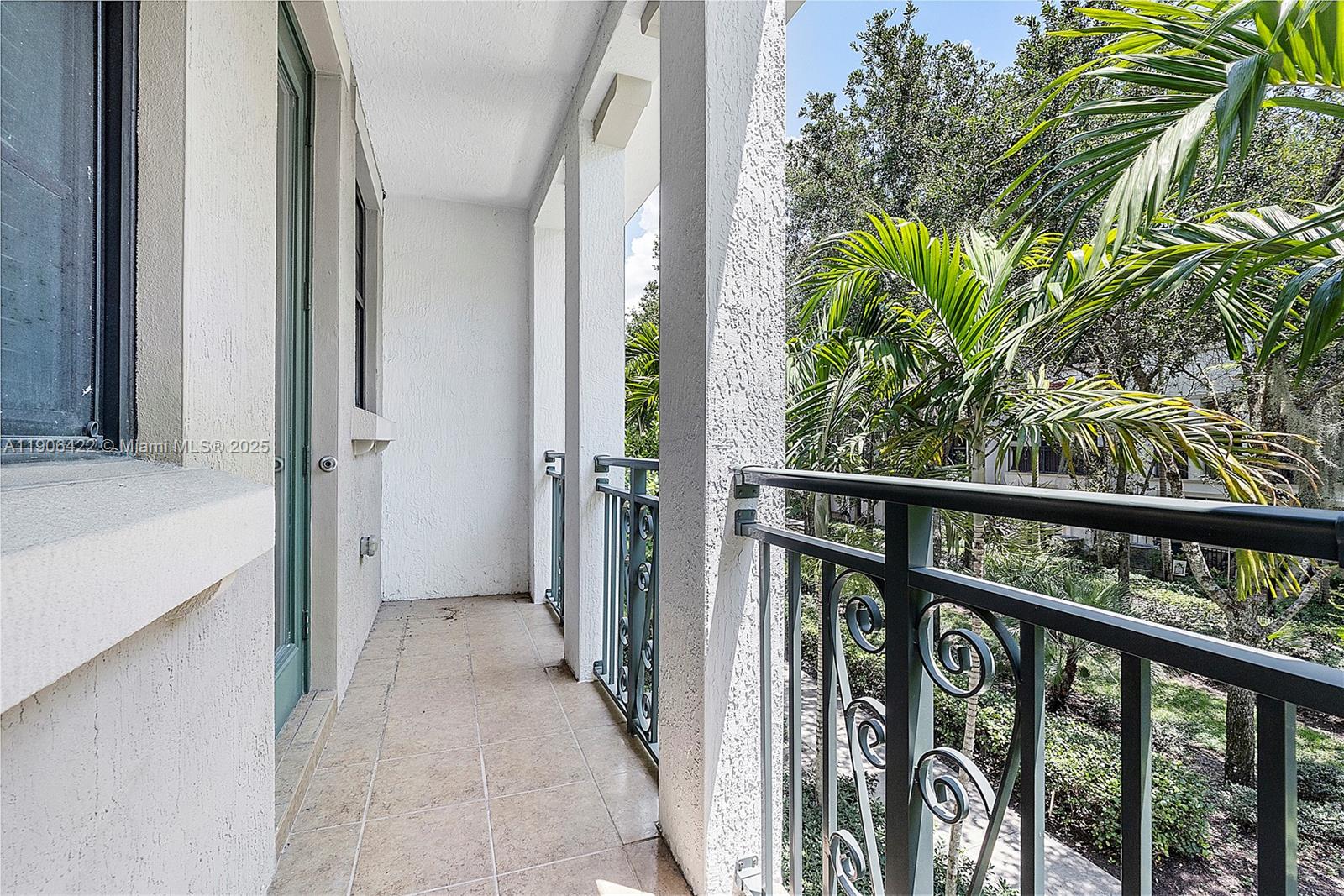 PEMBROKE LAKES SOUTH - Residential Lease