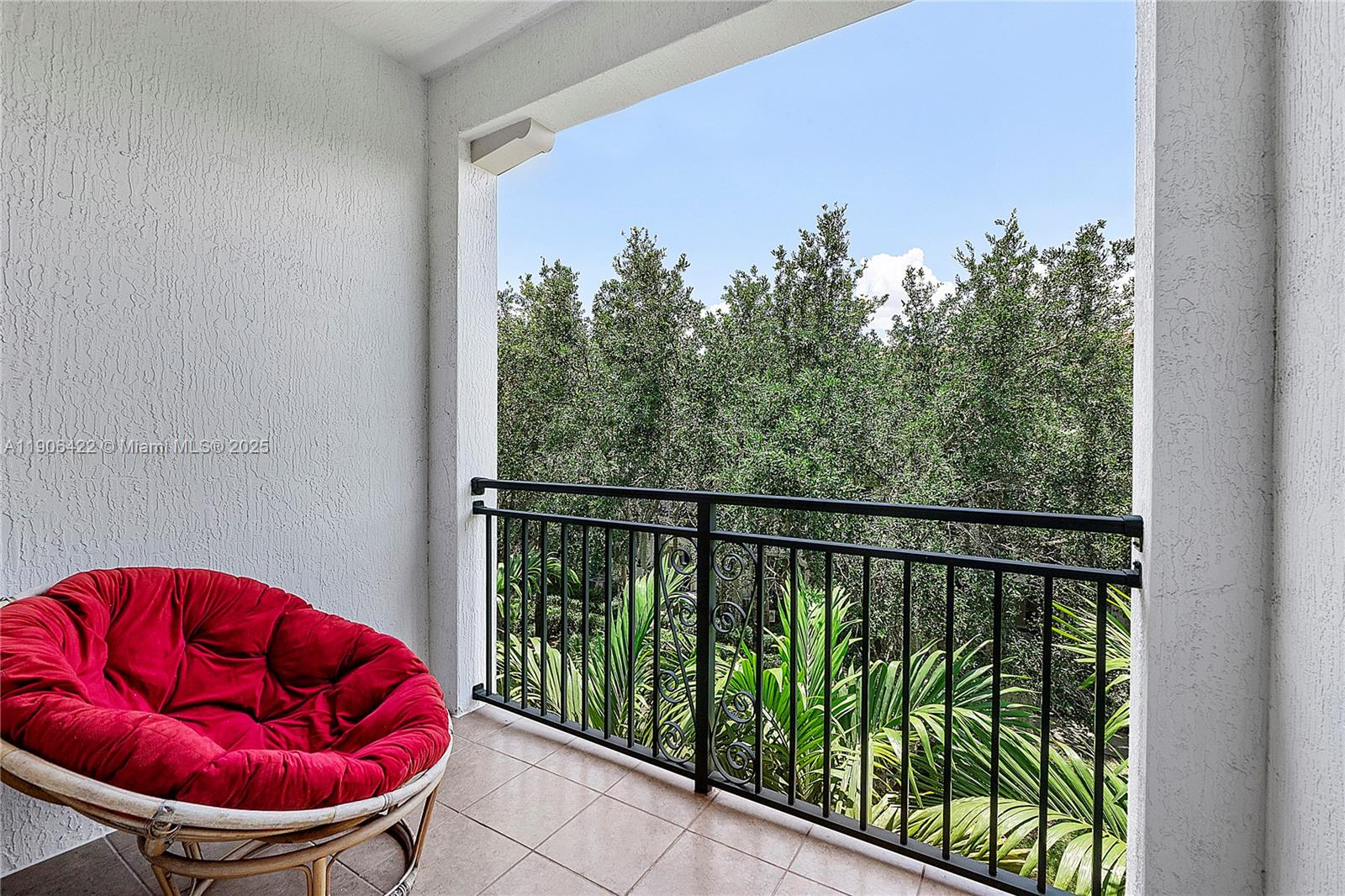 PEMBROKE LAKES SOUTH - Residential Lease