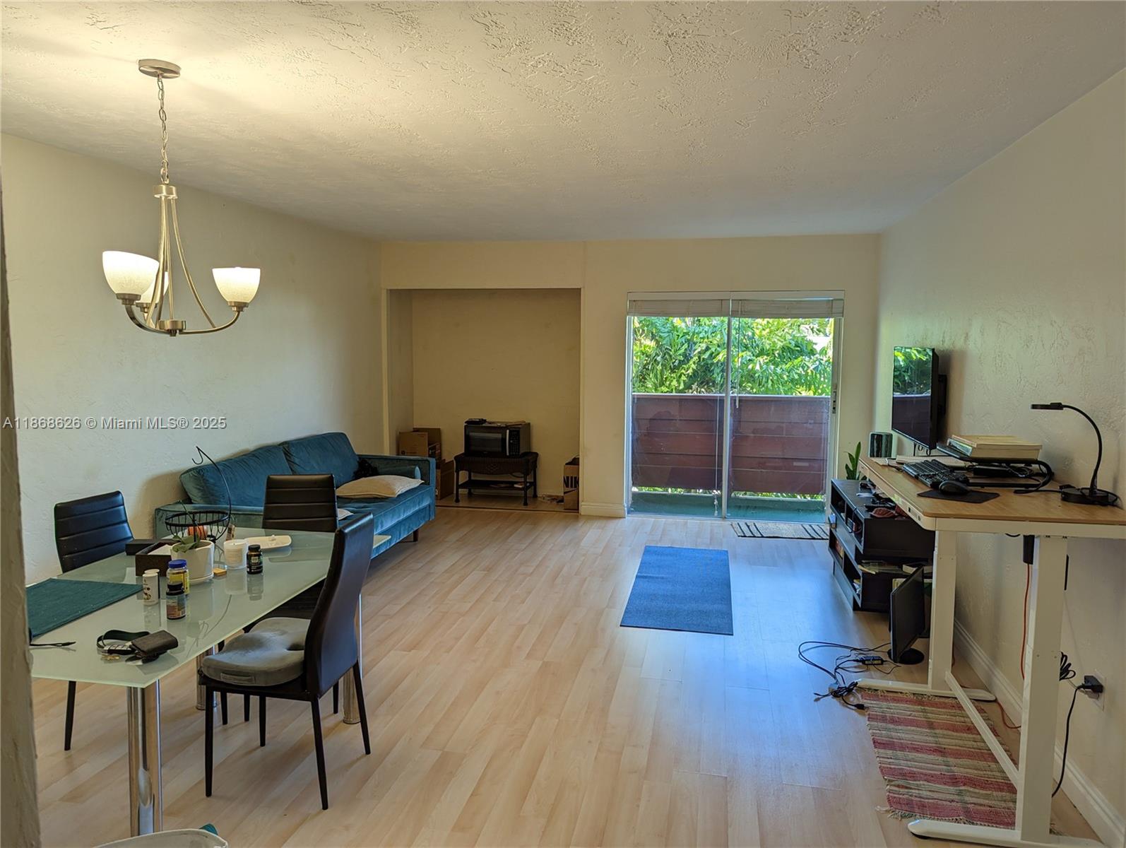 Light, oversized fourth floor condo now available for rent in Villa Capri Condominium. Laminate wood floors in common areas and bedroom, tile floors in bathrooms and kitchen. Neutral white kitchen with recently replaced dishwasher. Quite and private balcony overlooking treetops. One assigned uncovered parking space. Steps away from U-Miami, MetroRail Station, restaurants and shopping.