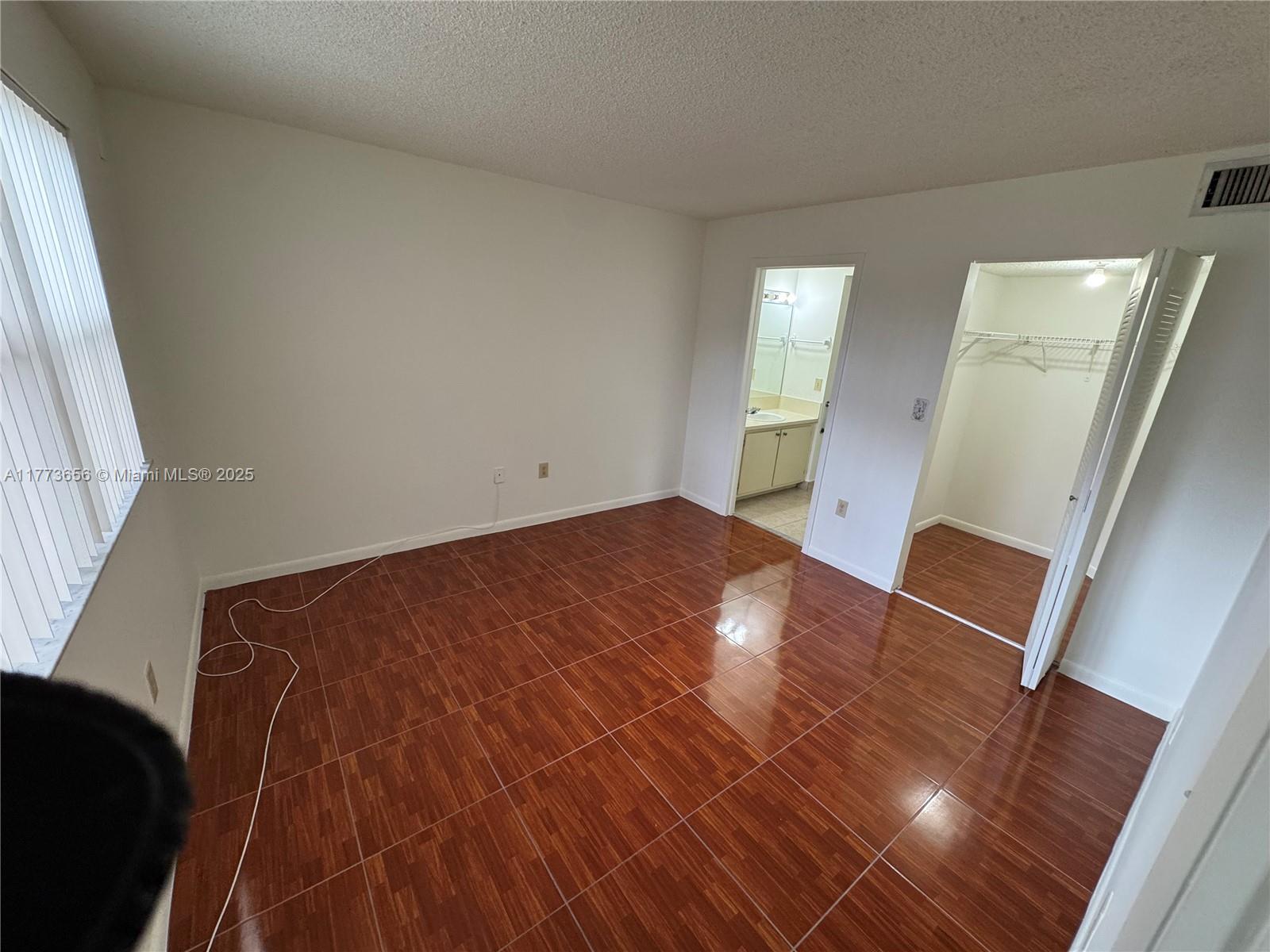 VILLA BELLINI CONDO - Residential