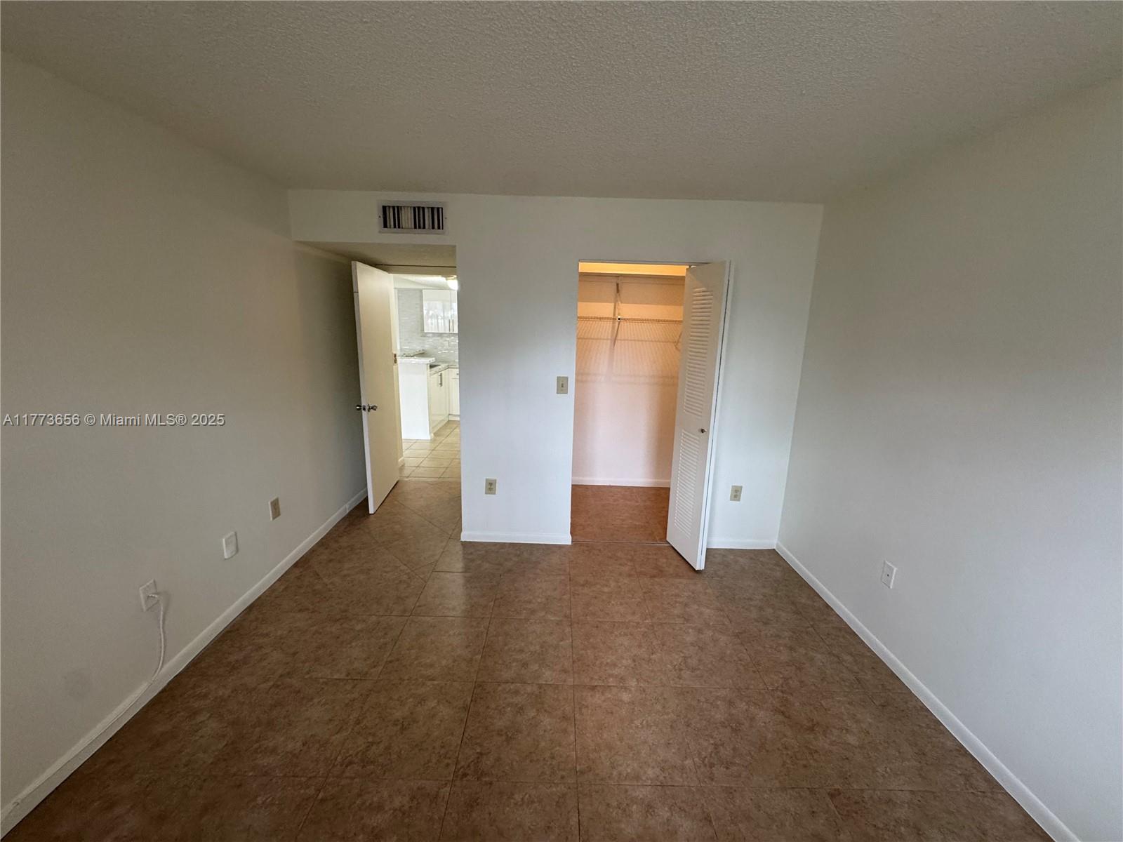 VILLA BELLINI CONDO - Residential