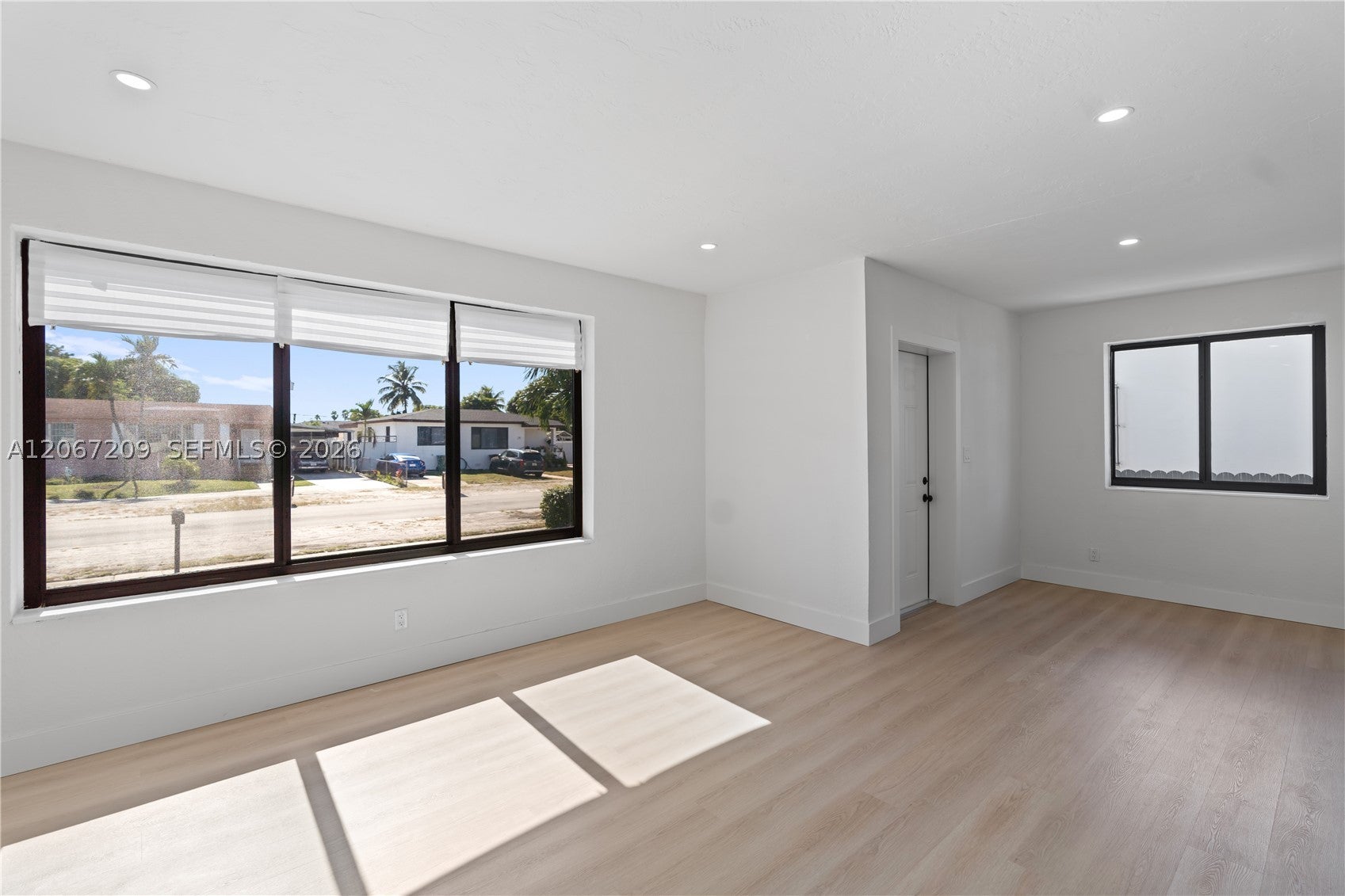 31 W 64th St