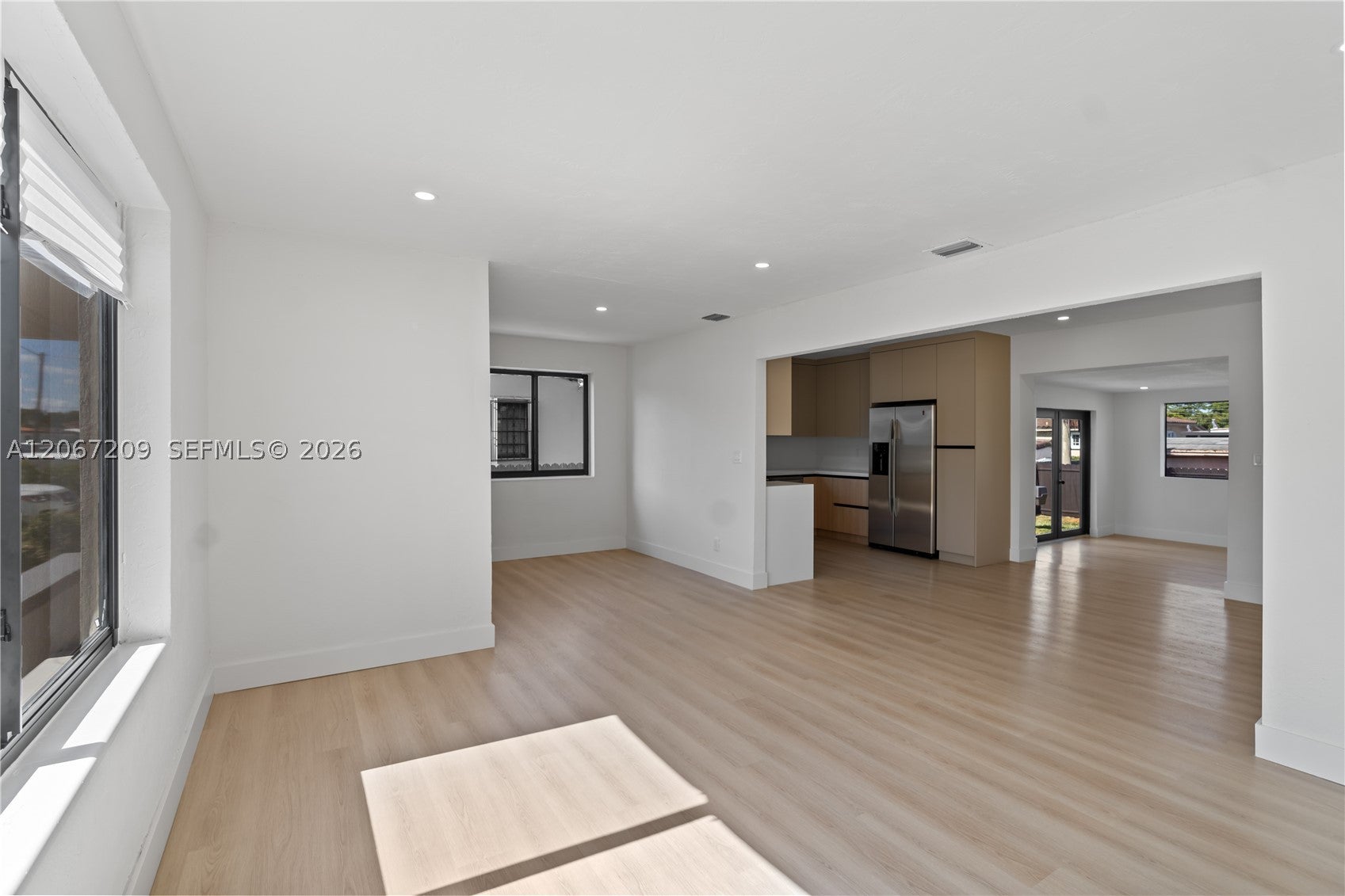 31 W 64th St