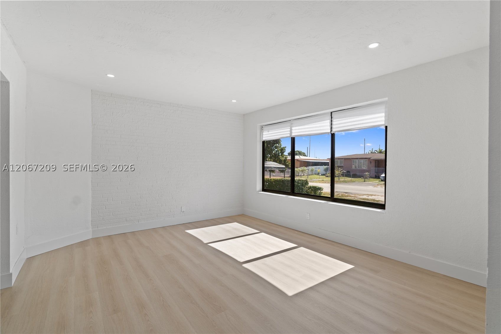 31 W 64th St