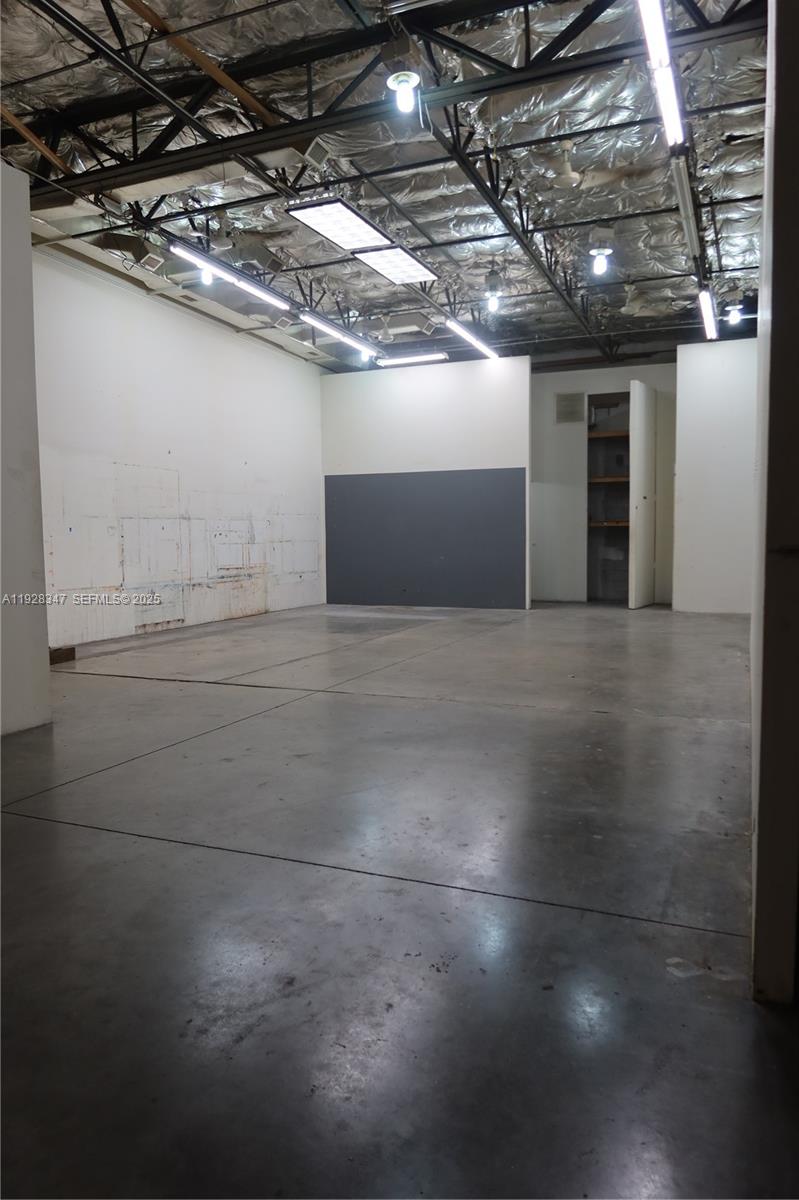 BISCAYNE CORNER COMM CENT - Commercial Sale