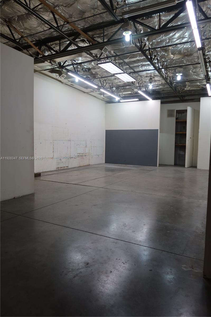 BISCAYNE CORNER COMM CENT - Commercial Sale