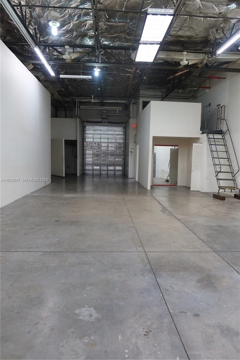 BISCAYNE CORNER COMM CENT - Commercial Sale