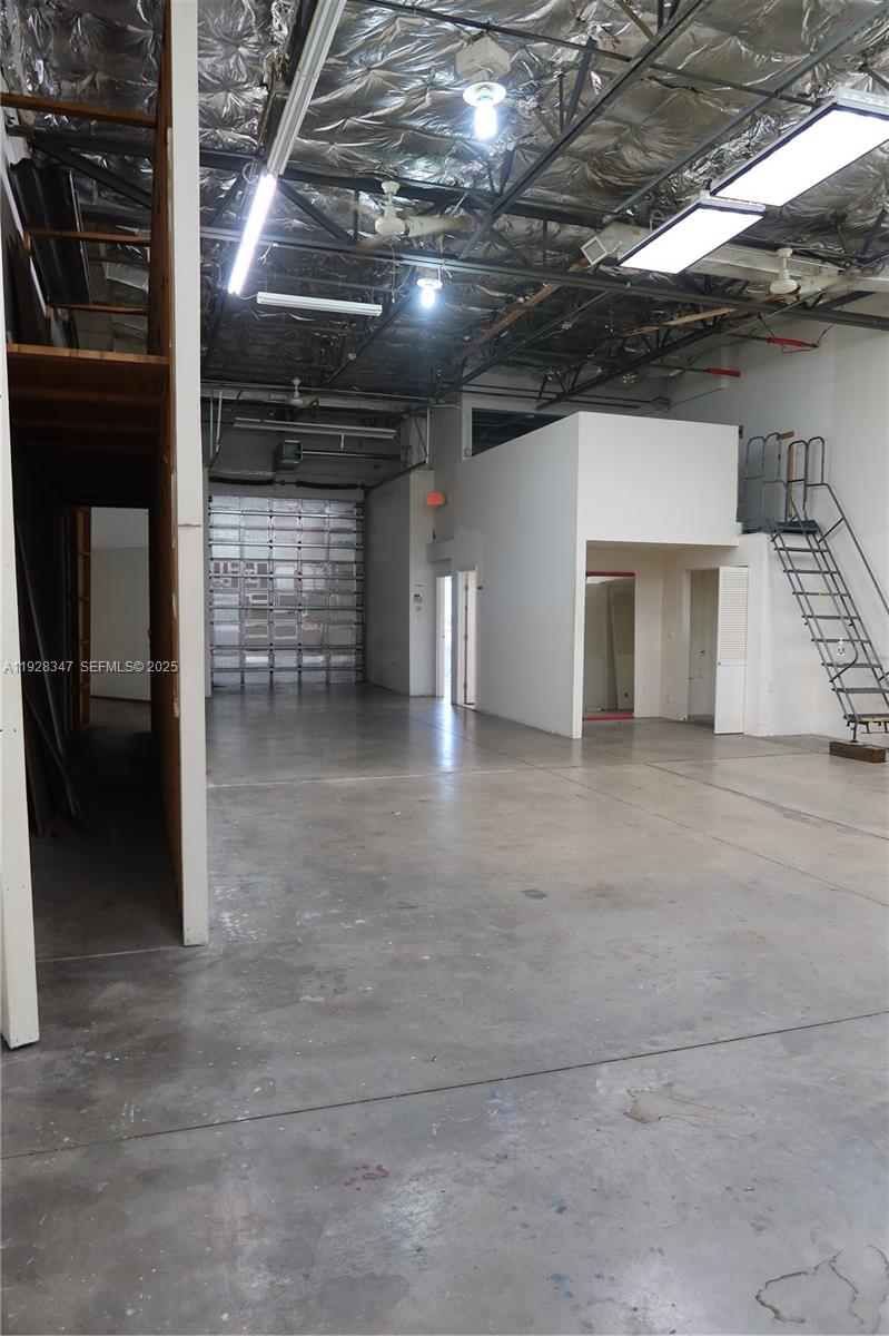 BISCAYNE CORNER COMM CENT - Commercial Sale