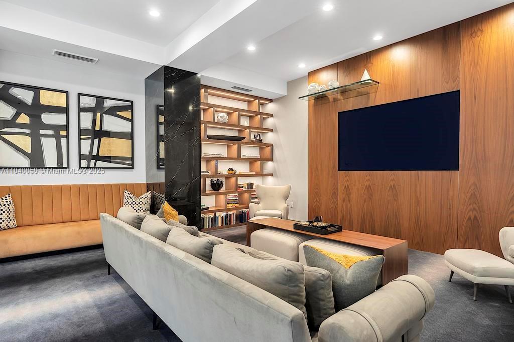 Costa Brava Condo - Residential Lease