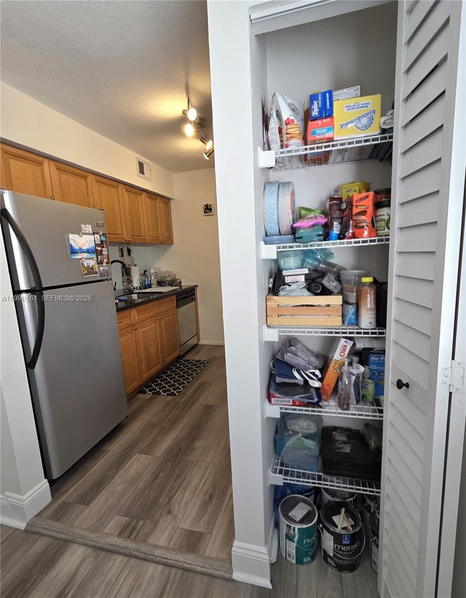 WINDMILL LAKES III CONDO - Residential