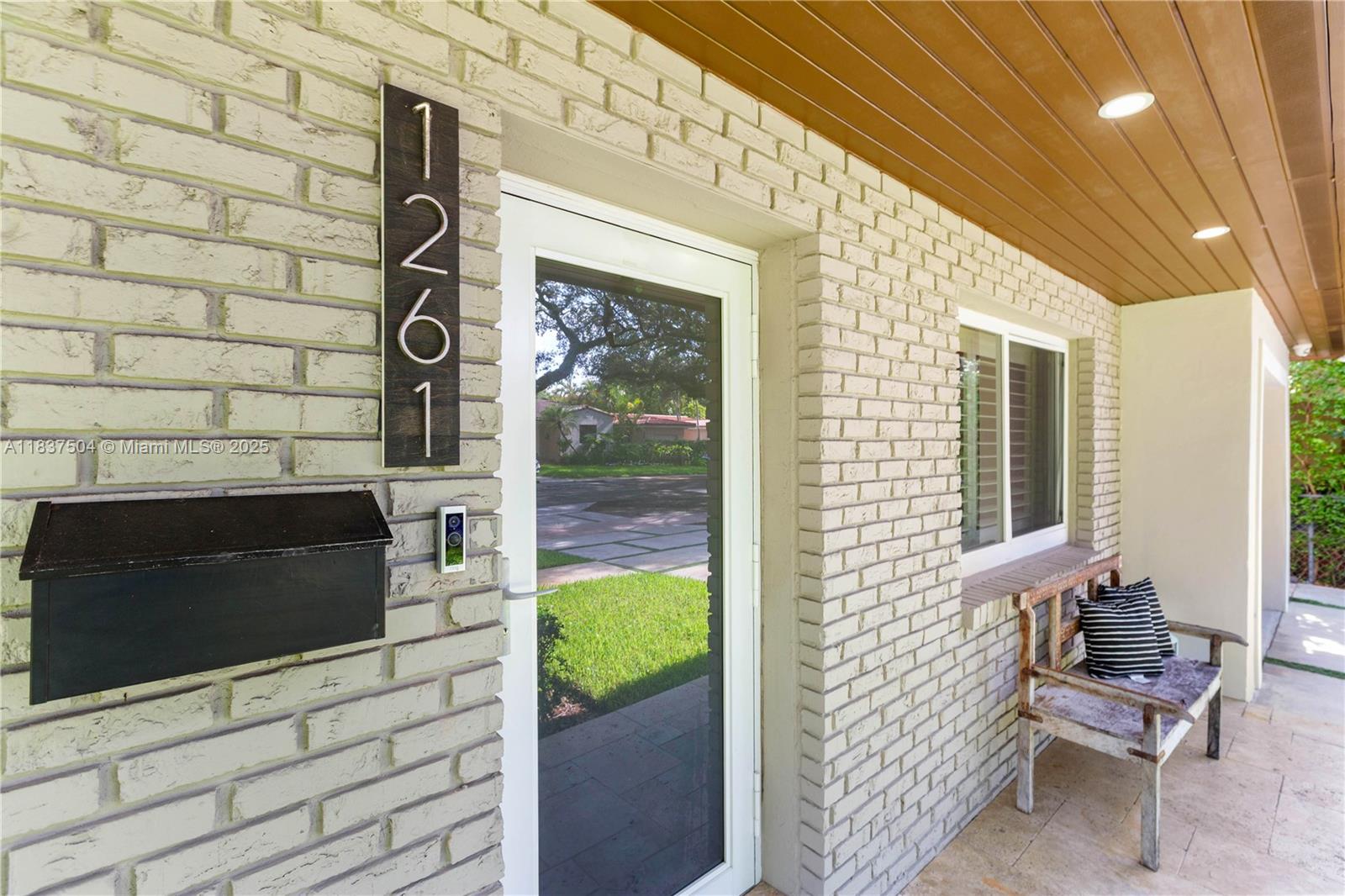 1261 San Miguel Ave