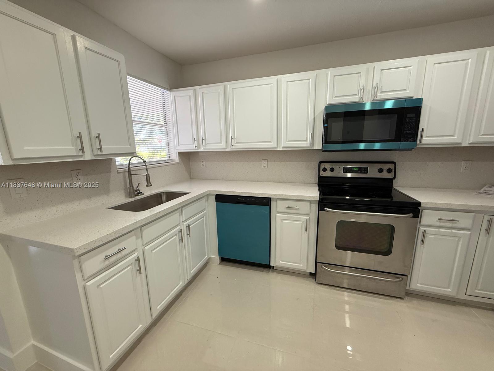 ACREHOME PARK SECOND ADD - Residential Lease