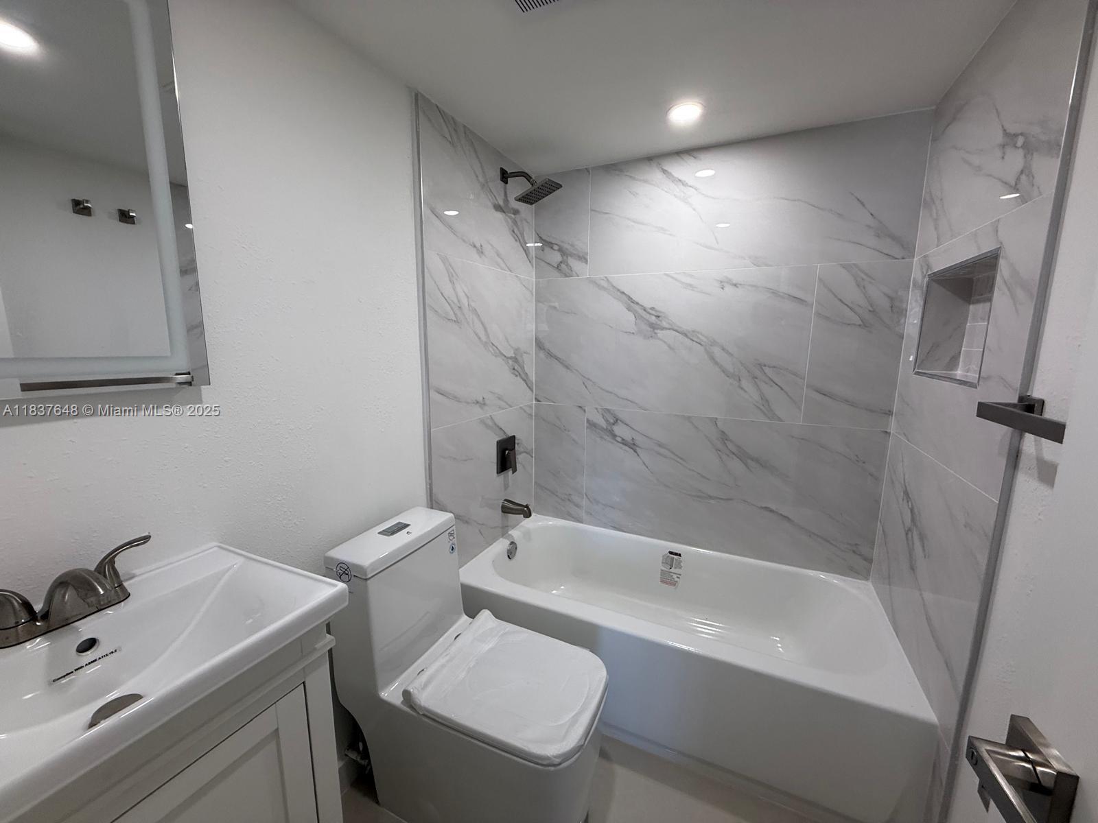 ACREHOME PARK SECOND ADD - Residential Lease