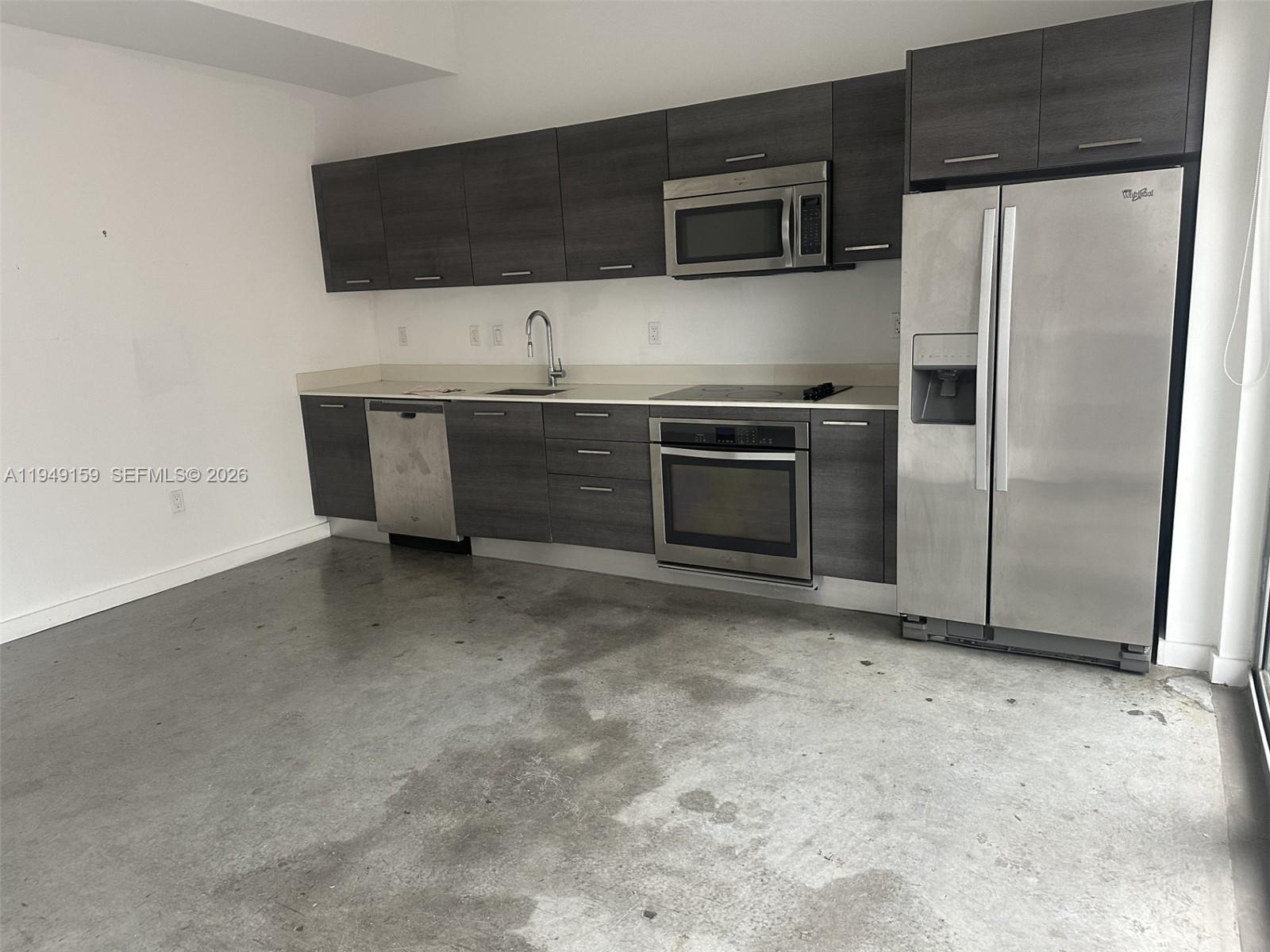 CENTRO CONDO - Residential Lease