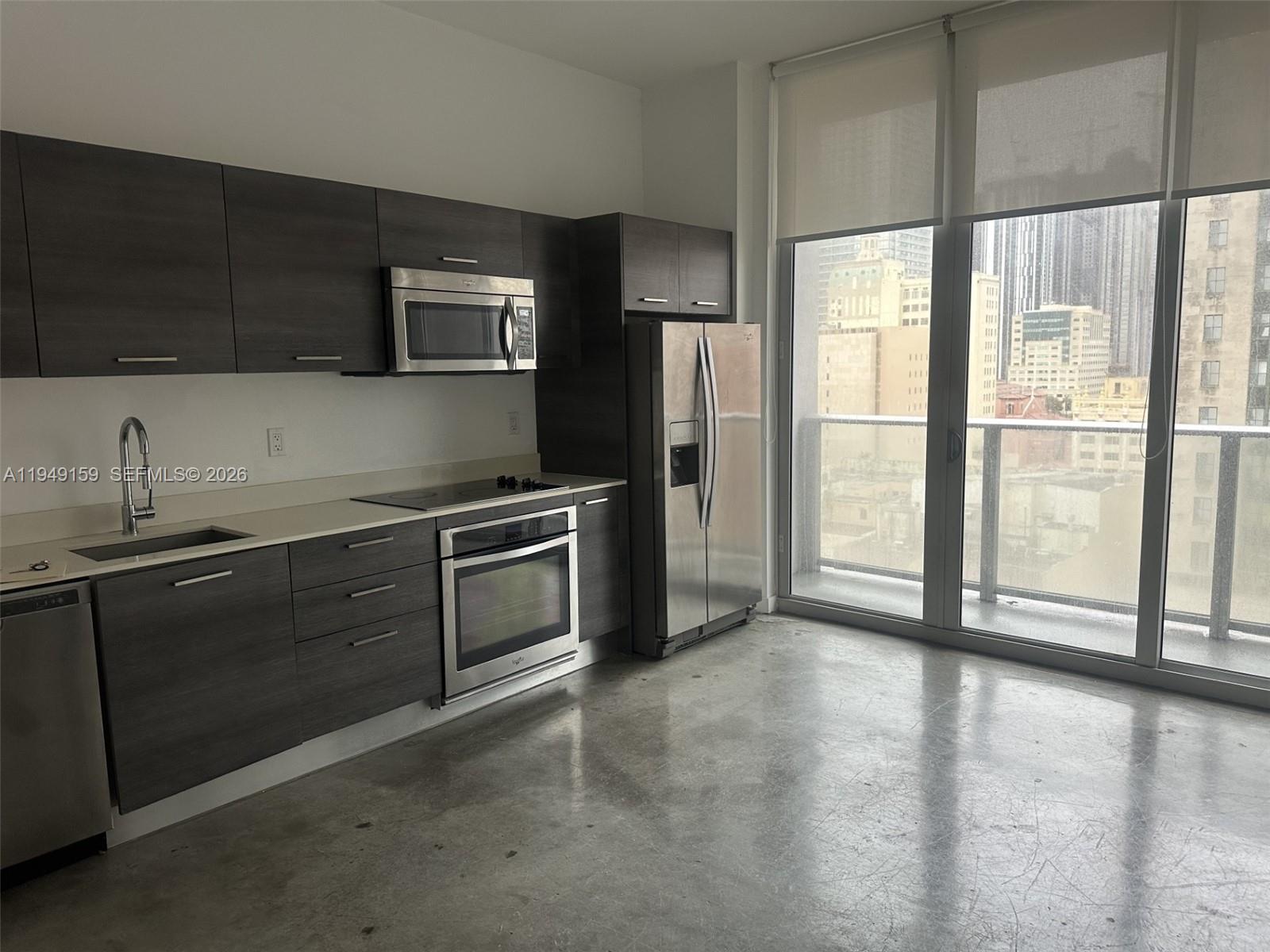 CENTRO CONDO - Residential Lease