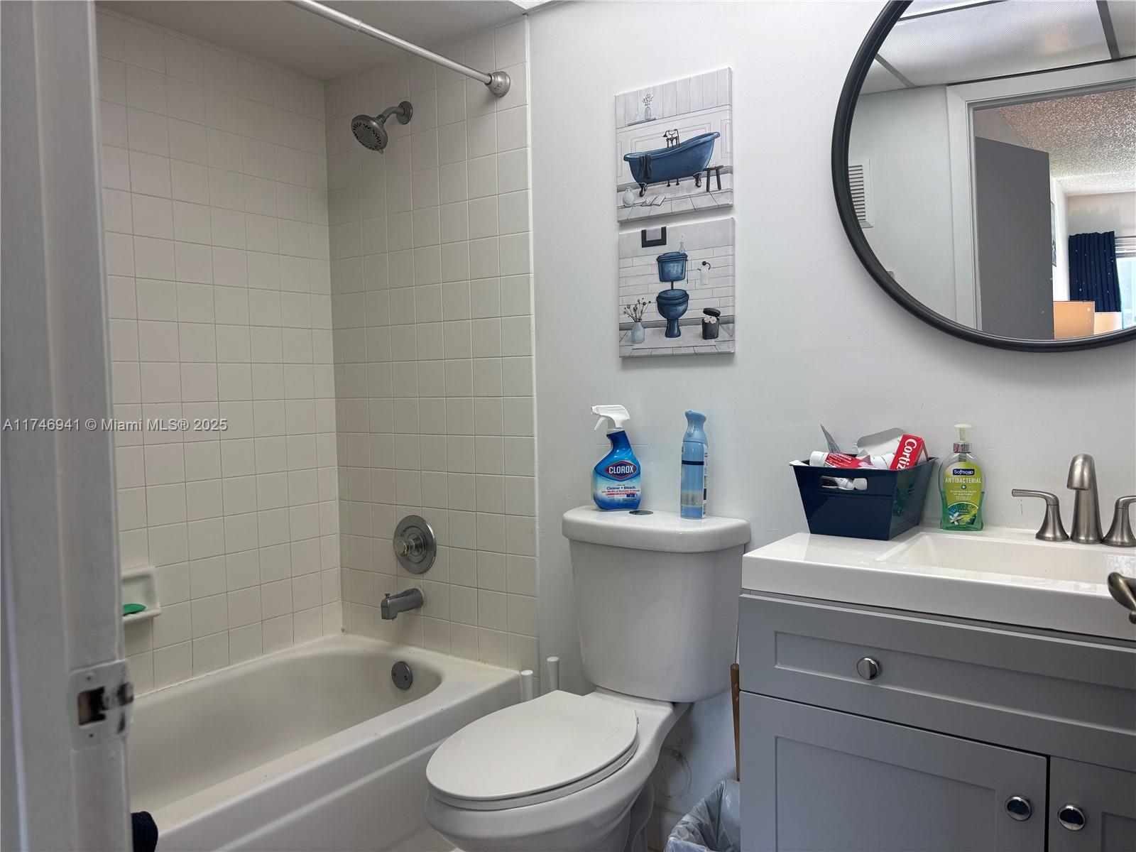 CARMEL LAKES CONDO NO 11 - Residential